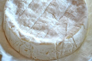 
            
                Load image into Gallery viewer, Camembert Lactic, French - Artisanal Premium Cheese
            
        