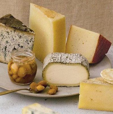 Artisanal Cheese Gift Basket - Spanish Cheese Collection, 5 Cheeses