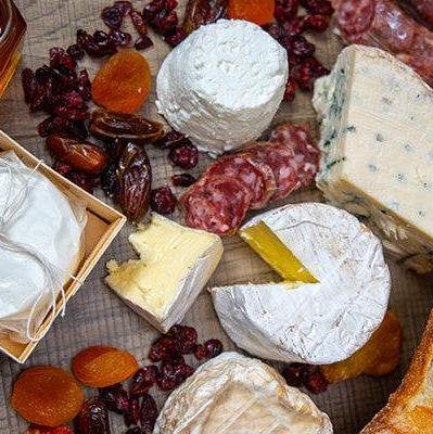 Artisanal Cheese Collection for entertaining: The Family Weekender: The Friends and Family Weekender