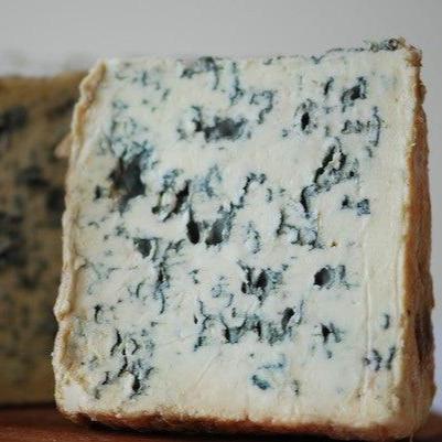 Bleu d'Auvergne - Blue cow's milk artisanal cheese from France