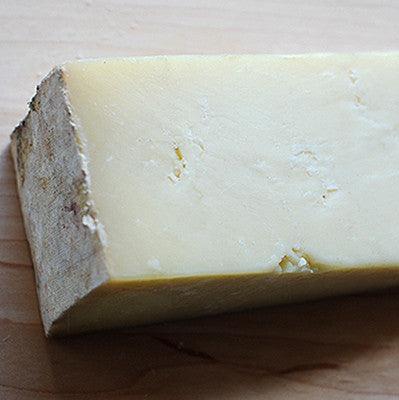 Quicke's Cheddar - Artisanal Premium Cheese