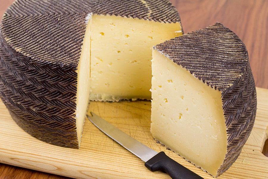 Manchego, 1-Year Artisanal - Artisanal Premium Cheese