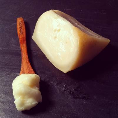  Zimbro a Portuguese raw sheep’s milk cheese 